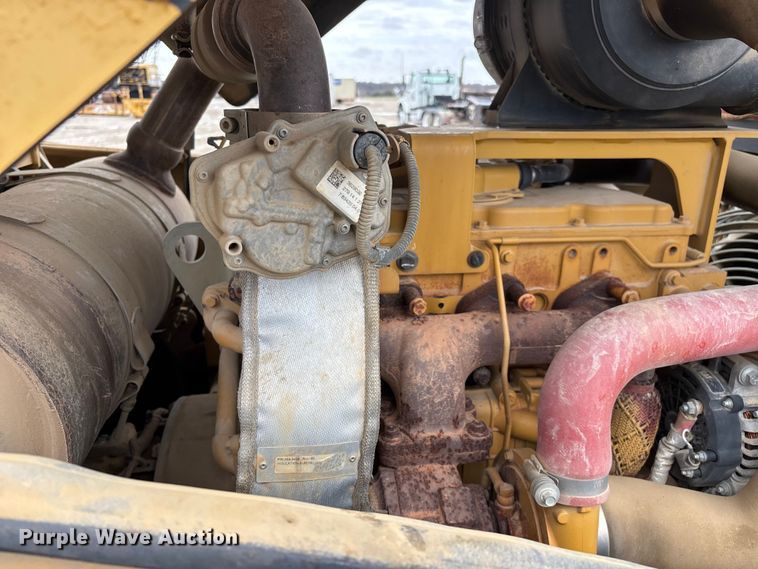 image for item EN5844 2015 Caterpillar CP54B single drum roller