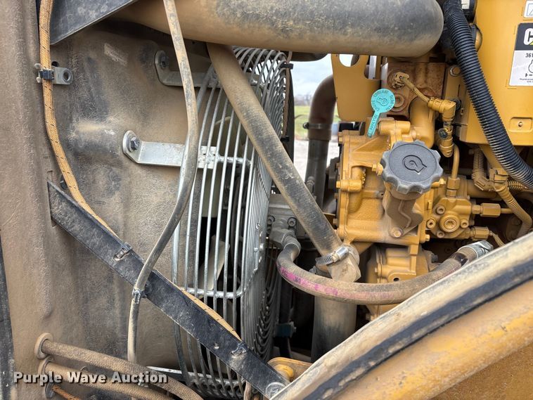 image for item EN5844 2015 Caterpillar CP54B single drum roller