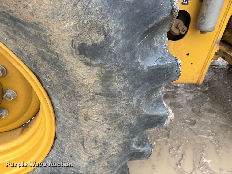 image for item EN5844 2015 Caterpillar CP54B single drum roller