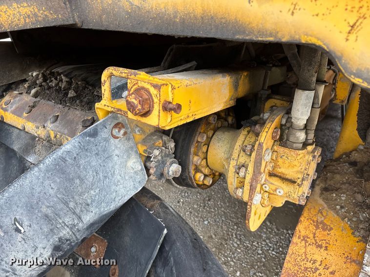 image for item EN5851 Gomaco 9000 trimmer