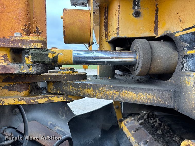 image for item EN5851 Gomaco 9000 trimmer