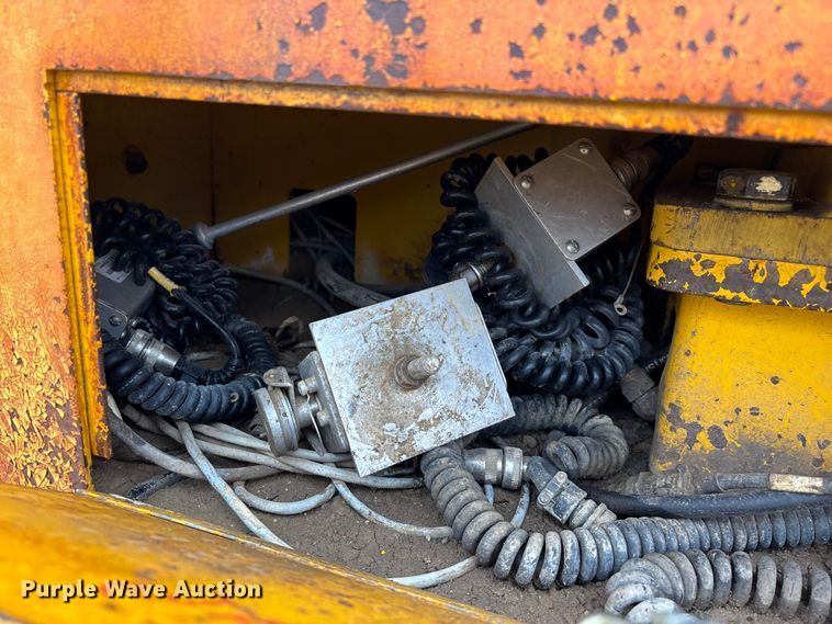 image for item EN5851 Gomaco 9000 trimmer