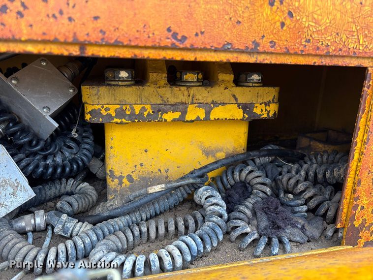 image for item EN5851 Gomaco 9000 trimmer