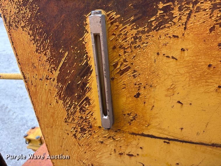 image for item EN5851 Gomaco 9000 trimmer