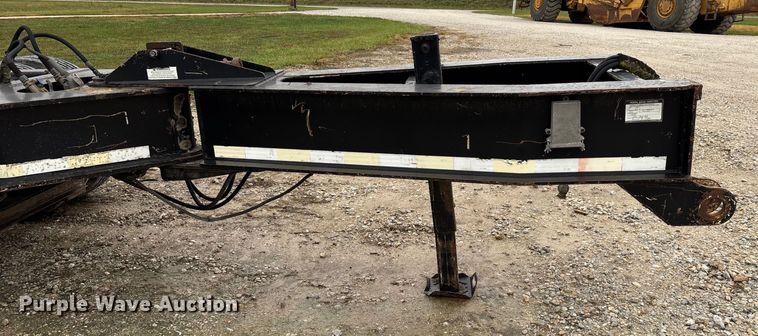 image for item EN5852 2008 Load King FL 201 SF booster axle 