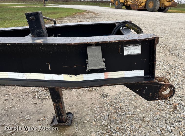 image for item EN5852 2008 Load King FL 201 SF booster axle 