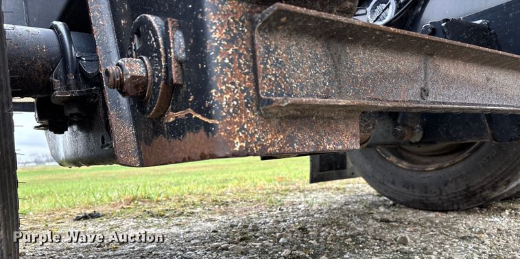 image for item EN5852 2008 Load King FL 201 SF booster axle 