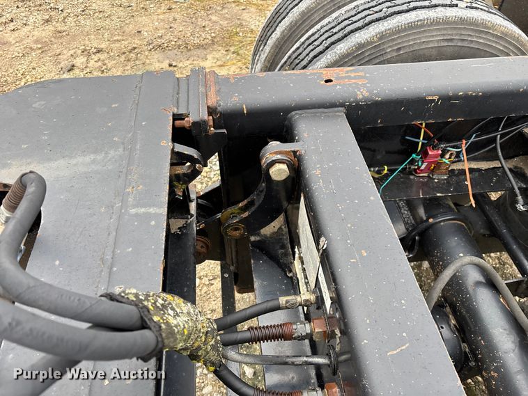 image for item EN5852 2008 Load King FL 201 SF booster axle 