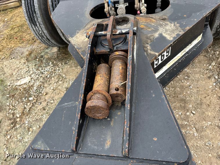 image for item EN5852 2008 Load King FL 201 SF booster axle 