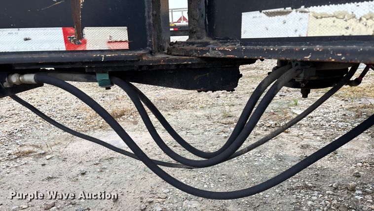 image for item EN5852 2008 Load King FL 201 SF booster axle 