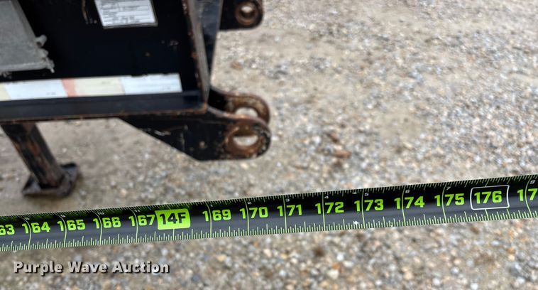 image for item EN5852 2008 Load King FL 201 SF booster axle 