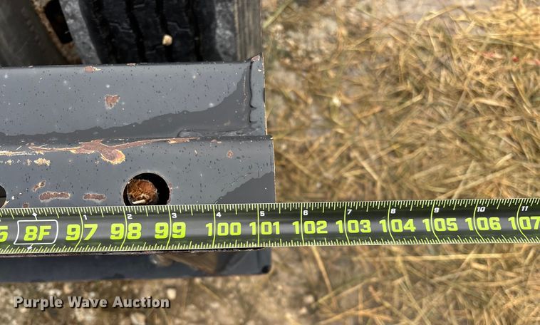 image for item EN5852 2008 Load King FL 201 SF booster axle 