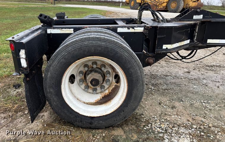 image for item EN5852 2008 Load King FL 201 SF booster axle 