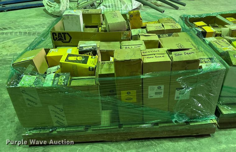 image for item EN5856 (3) pallets of filters