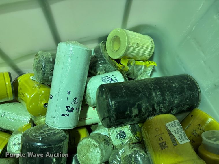 image for item EN5858 Container of filters