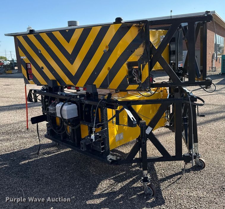 image for item EP0603 2021 Trinity SS180TMA crash attenuator