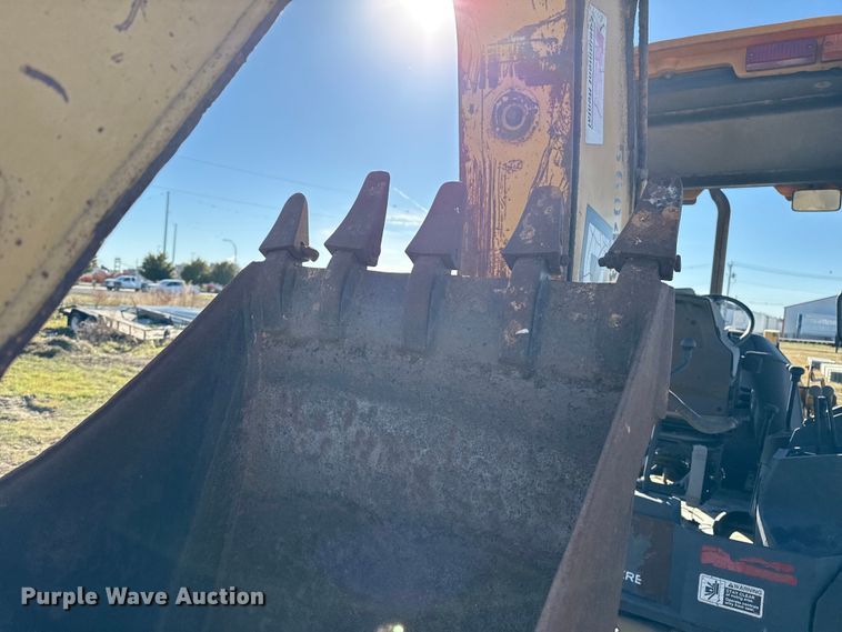 image for item EP0962 2005 John Deere 310G backhoe