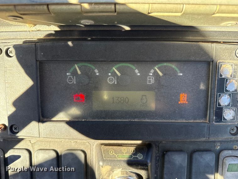 image for item EP0962 2005 John Deere 310G backhoe