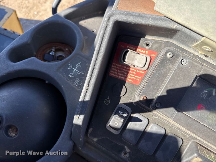 image for item EP0962 2005 John Deere 310G backhoe