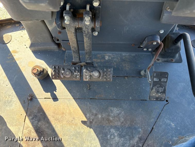 image for item EP0962 2005 John Deere 310G backhoe