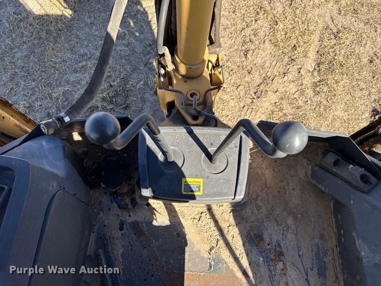 image for item EP0962 2005 John Deere 310G backhoe