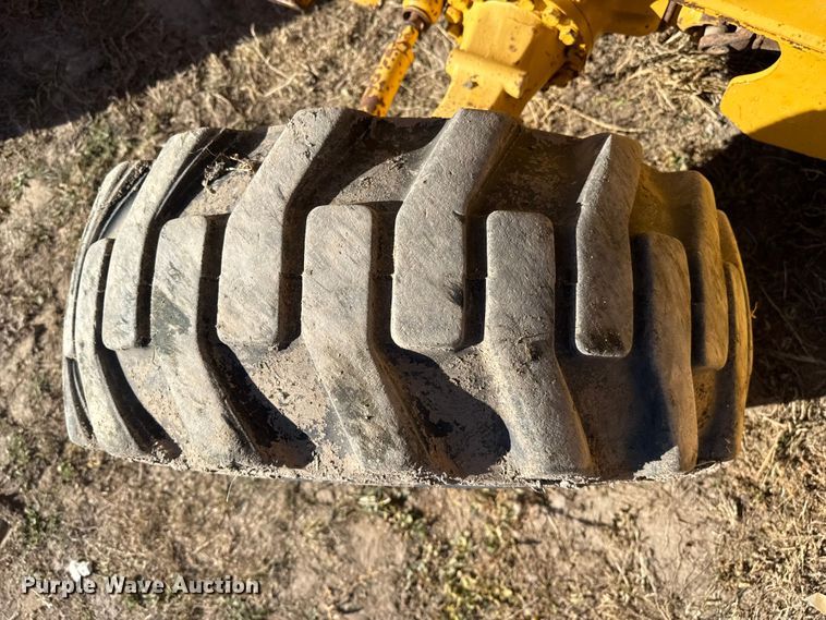 image for item EP0962 2005 John Deere 310G backhoe