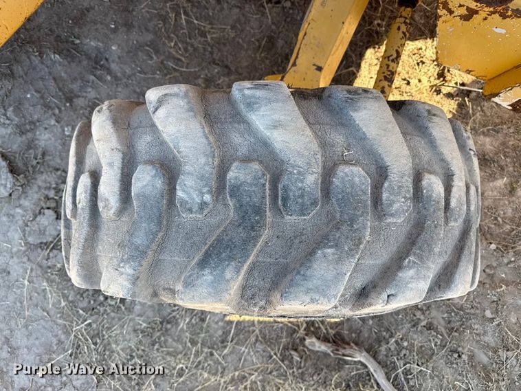 image for item EP0962 2005 John Deere 310G backhoe