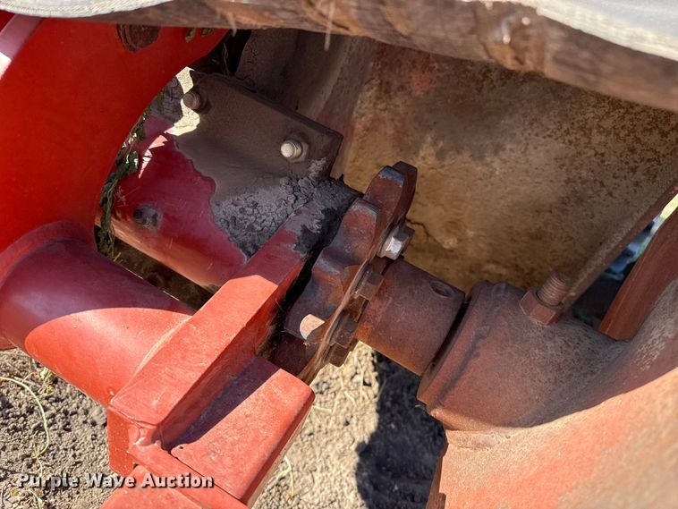 image for item EP0965 Ditch Witch R40 trencher