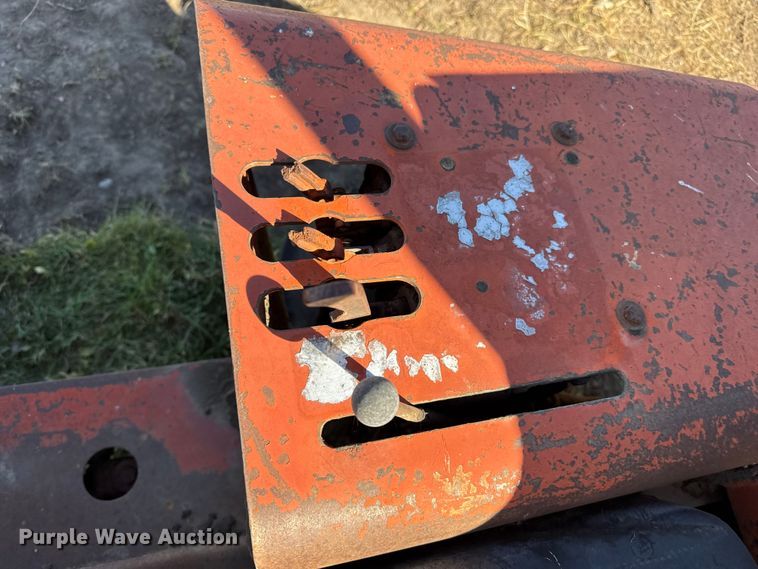 image for item EP0965 Ditch Witch R40 trencher