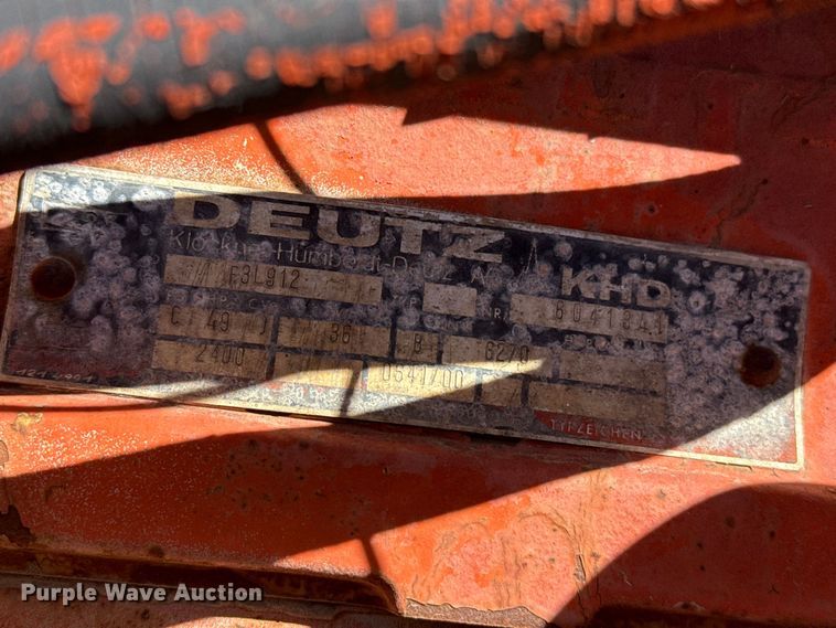 image for item EP0965 Ditch Witch R40 trencher