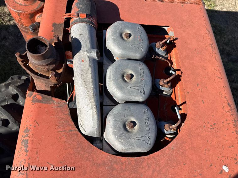 image for item EP0965 Ditch Witch R40 trencher