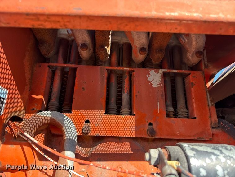 image for item EP0965 Ditch Witch R40 trencher