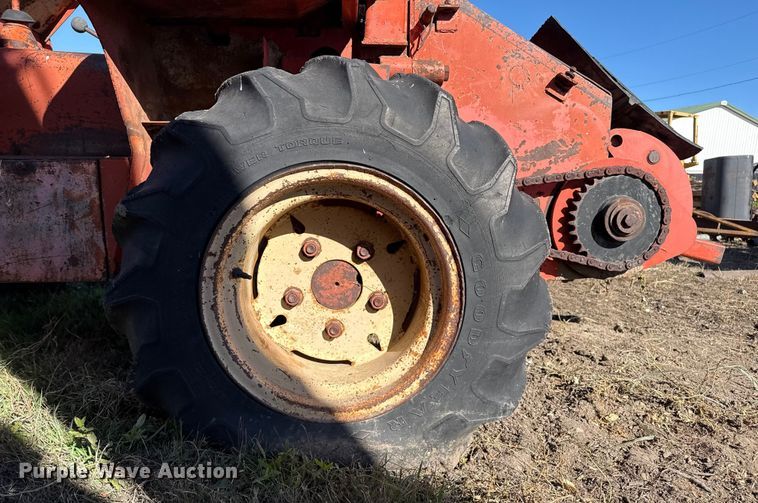 image for item EP0965 Ditch Witch R40 trencher