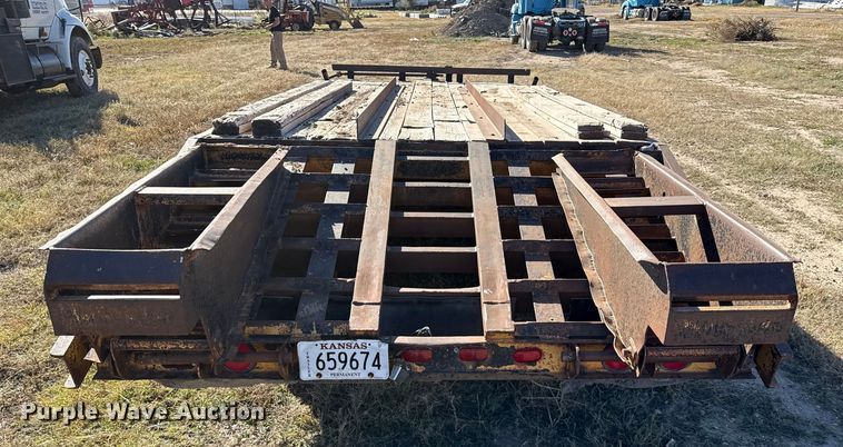 image for item EP0968 1994 Belshe T9 equipment trailer