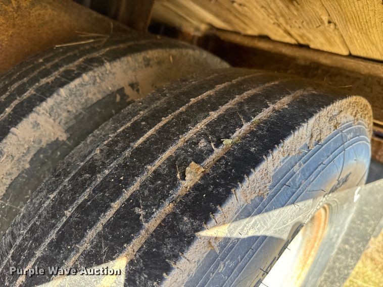 image for item EP0968 1994 Belshe T9 equipment trailer