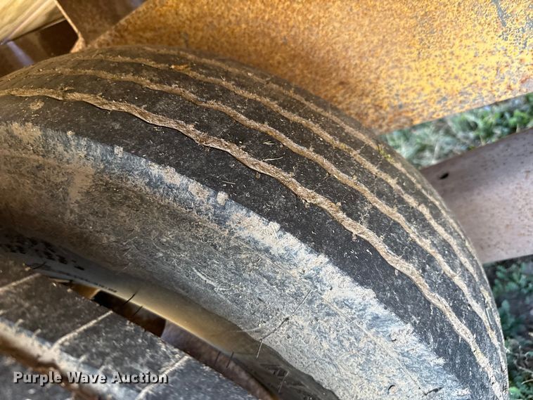 image for item EP0968 1994 Belshe T9 equipment trailer