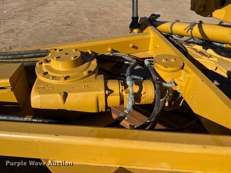 image for item EP2540 2014 Caterpillar 12M2 motor grader