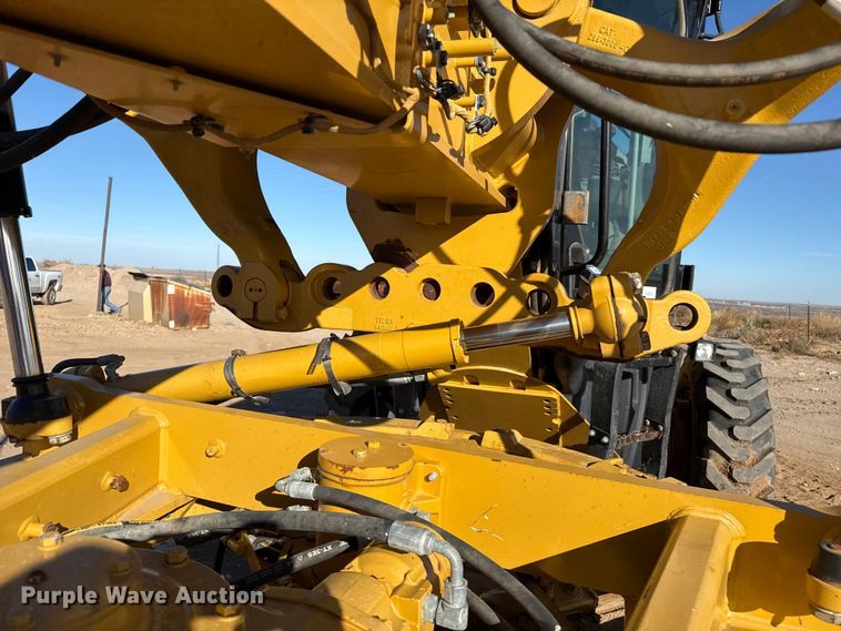 image for item EP2540 2014 Caterpillar 12M2 motor grader