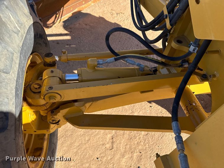 image for item EP2540 2014 Caterpillar 12M2 motor grader