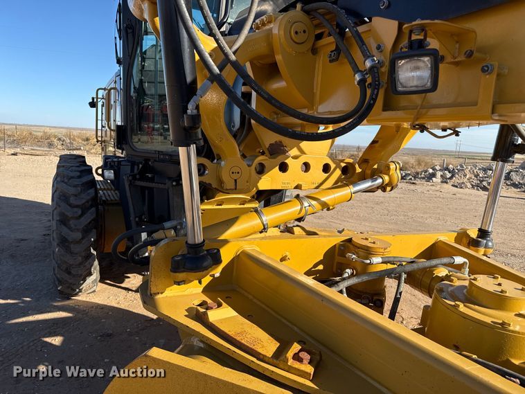 image for item EP2540 2014 Caterpillar 12M2 motor grader