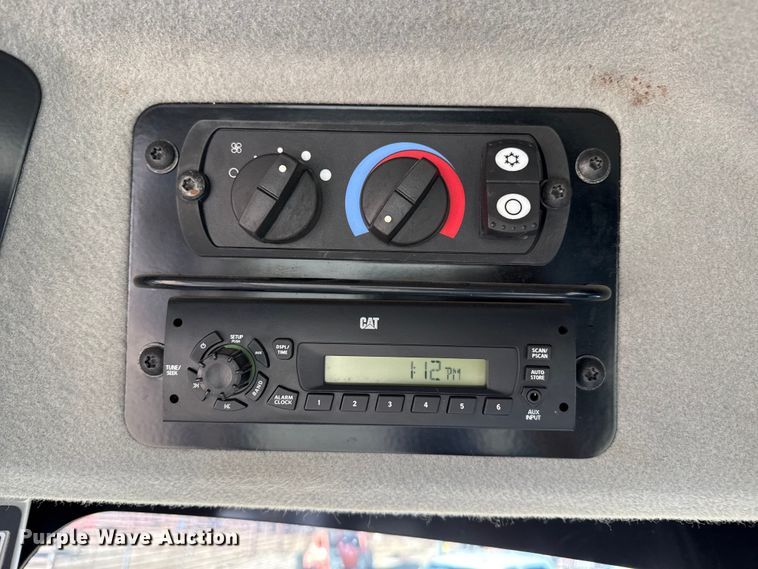 image for item EP2540 2014 Caterpillar 12M2 motor grader