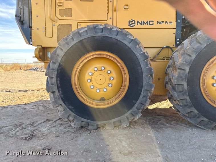 image for item EP2540 2014 Caterpillar 12M2 motor grader