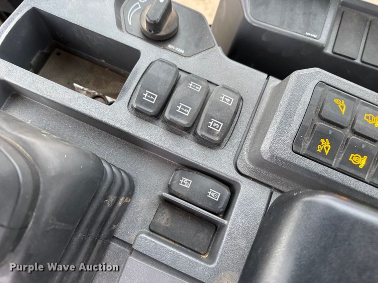 image for item EP2577 2023 Caterpillar 908 wheel loader