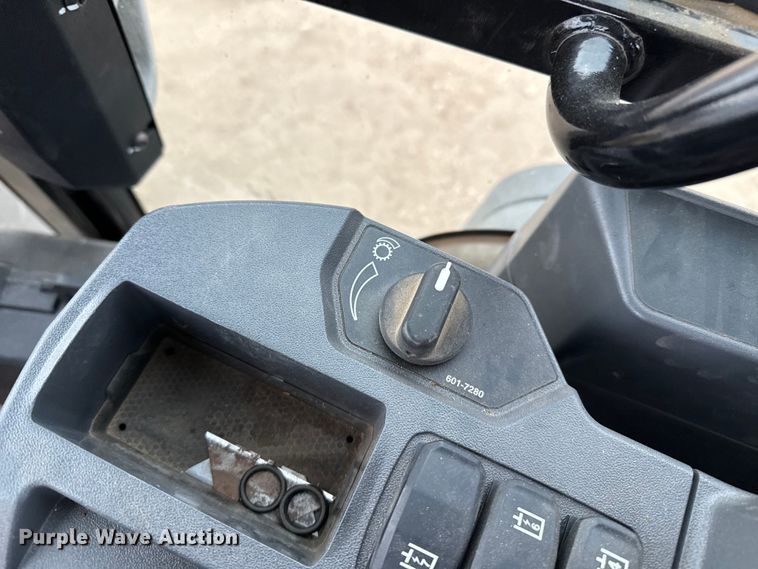 image for item EP2577 2023 Caterpillar 908 wheel loader