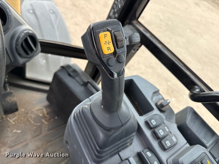 image for item EP2577 2023 Caterpillar 908 wheel loader