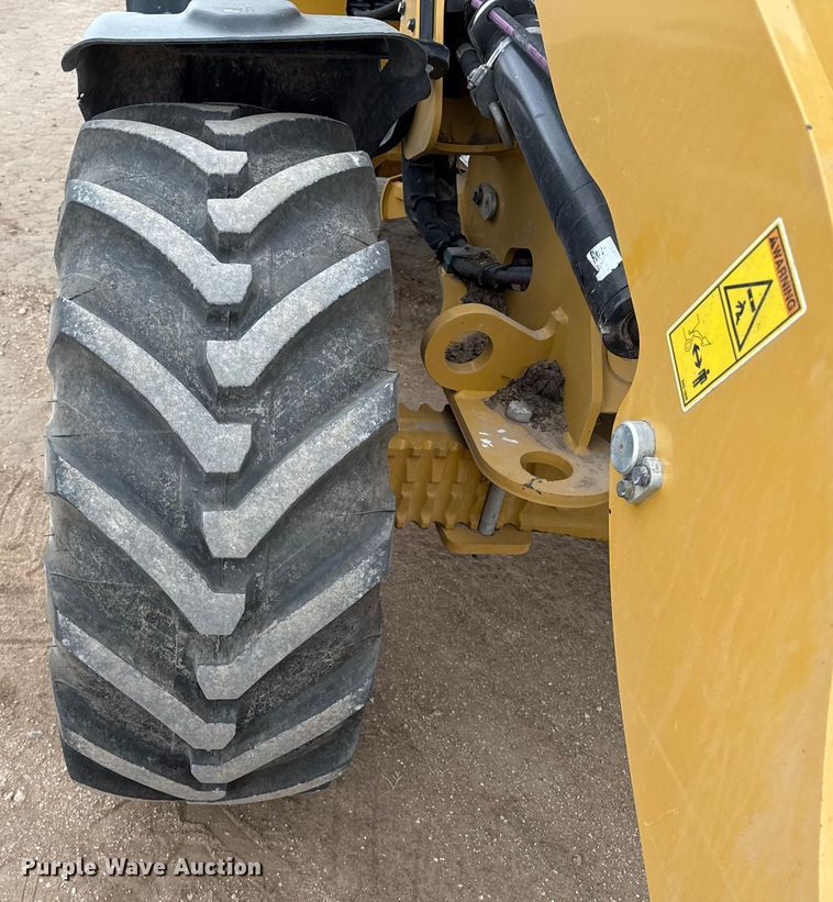 image for item EP2577 2023 Caterpillar 908 wheel loader
