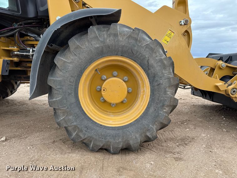 image for item EP2577 2023 Caterpillar 908 wheel loader