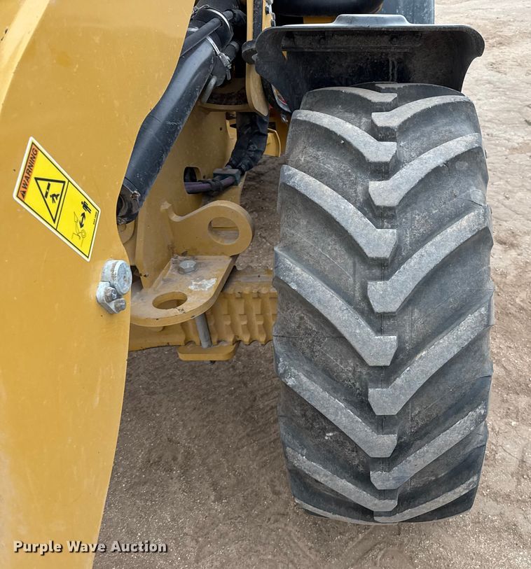 image for item EP2577 2023 Caterpillar 908 wheel loader
