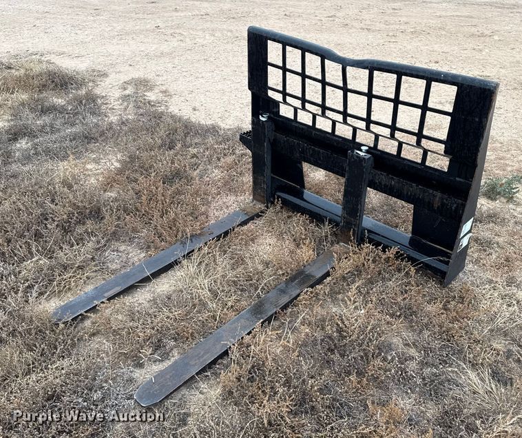 image for item EP2577 2023 Caterpillar 908 wheel loader