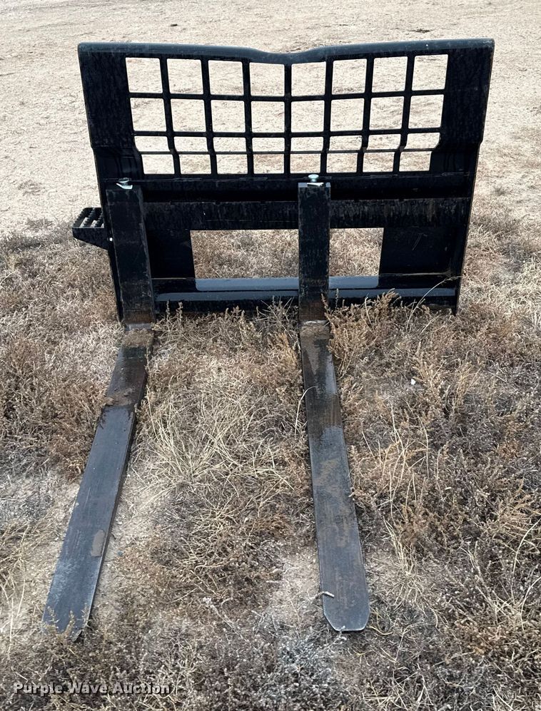 image for item EP2577 2023 Caterpillar 908 wheel loader